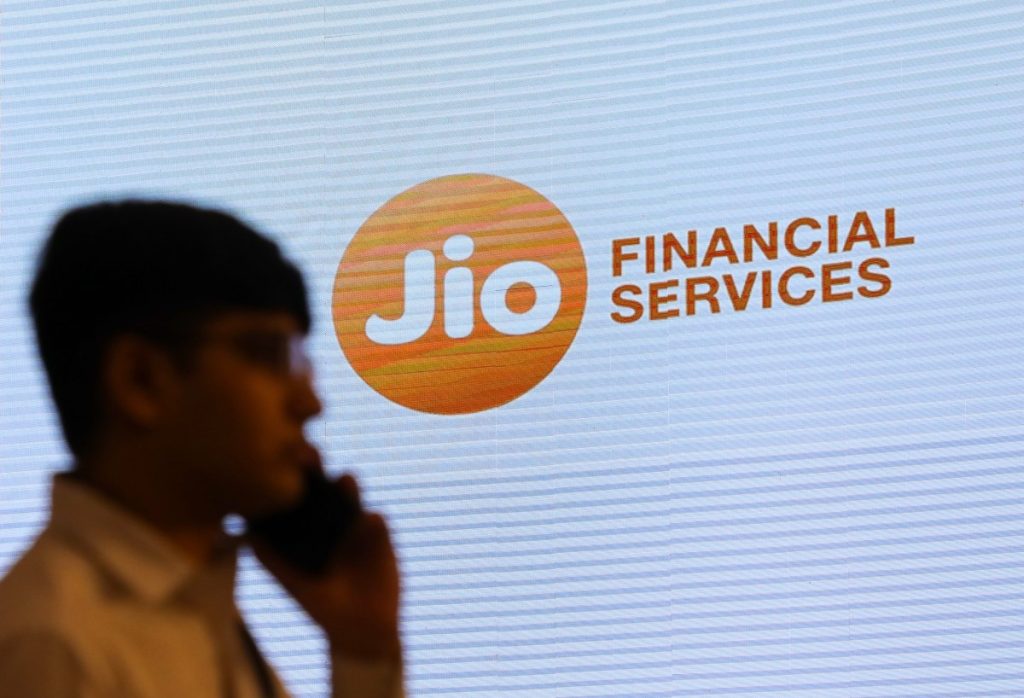 „Jio Financial“ padalinys nupirks 4,32 mlrd. USD vertės telekomunikacijų įrangos iš „Reliance Retail“.