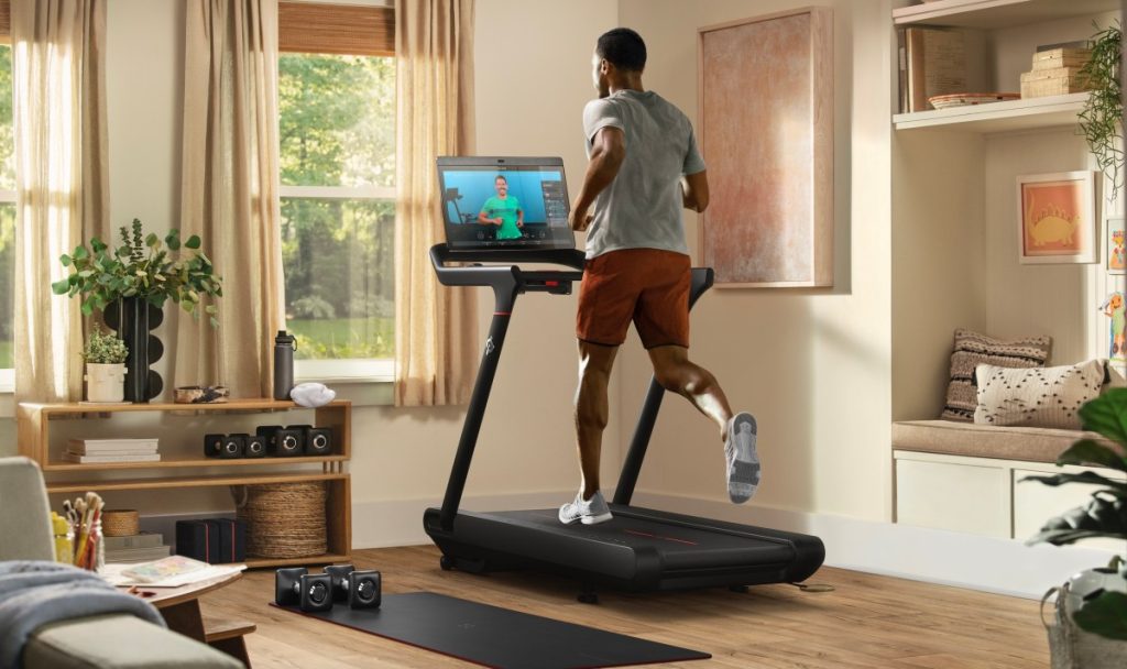 „Connected fitness“ slenka po pandemijos