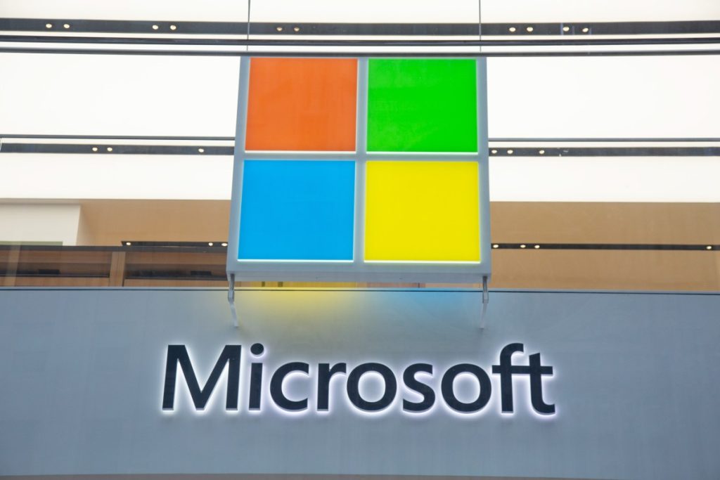 „Microsoft“ naujos „Volumetric Apps“, skirtos „Quest“ ausinėms, išplečia „Windows“ programas į 3D erdvę