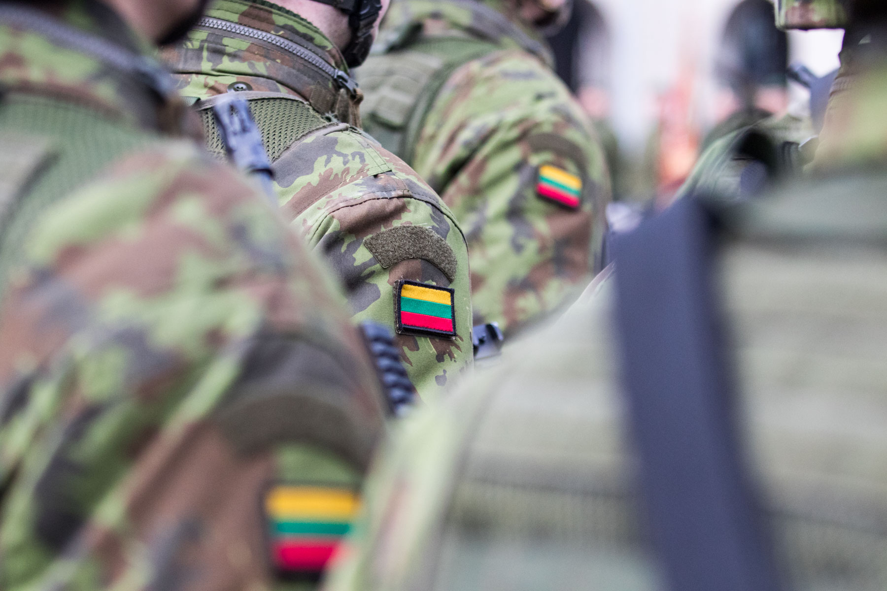 Rusijos verslo įtaka Lietuvoje: kariuomenė pirko seifus iš įmonės, susijusios su Kremliumi