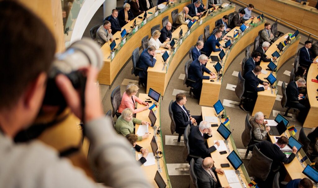 Seimo pavasario sesija: Dėmesys gynybai, mokesčiams ir socialinei politikai