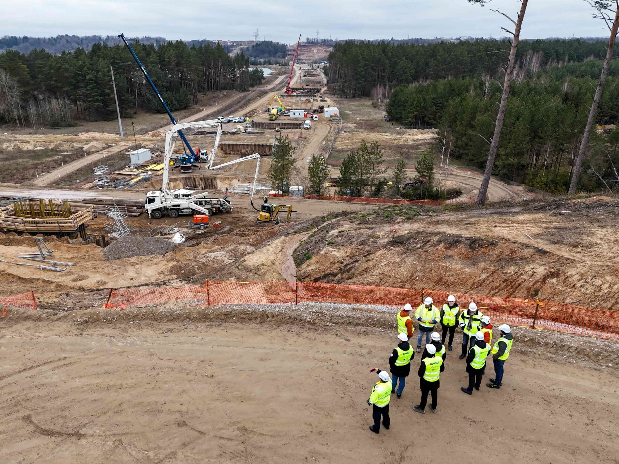 „Rail Baltica“ statybos įgauna pagreitį: ieškoma rangovų naujiems ruožams