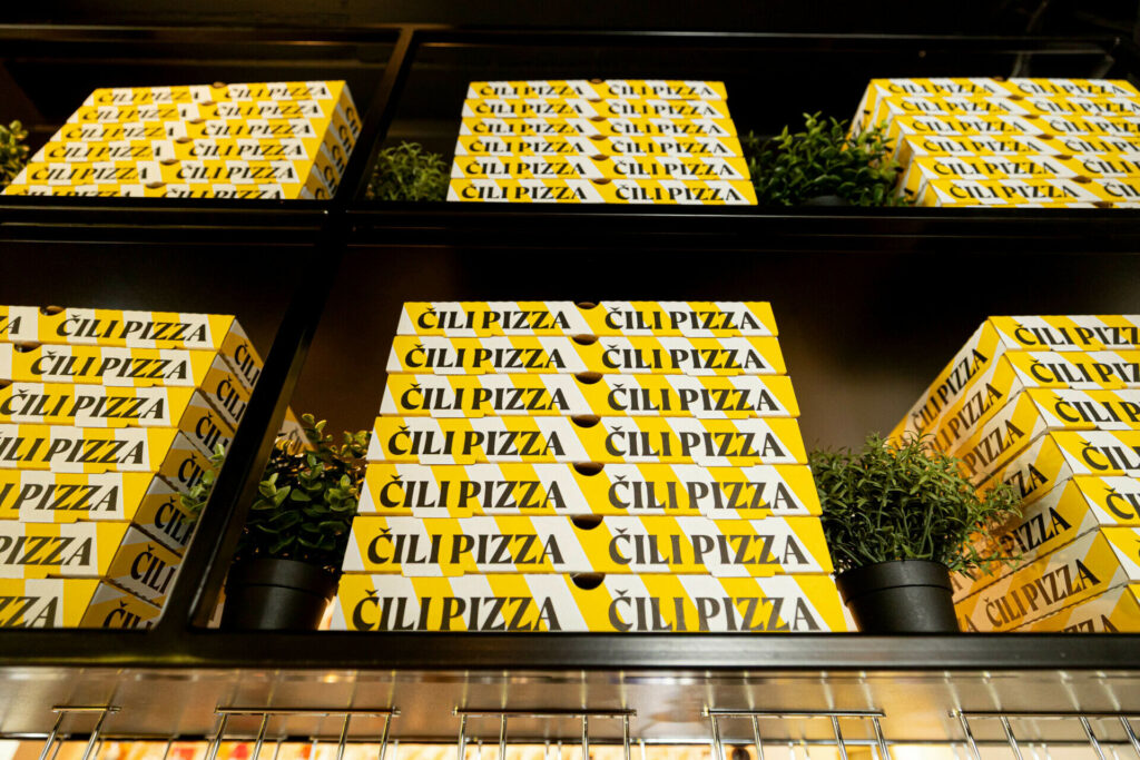 Fabijoniškėse atnaujintas legendinis „Čili Pizza“ restoranas