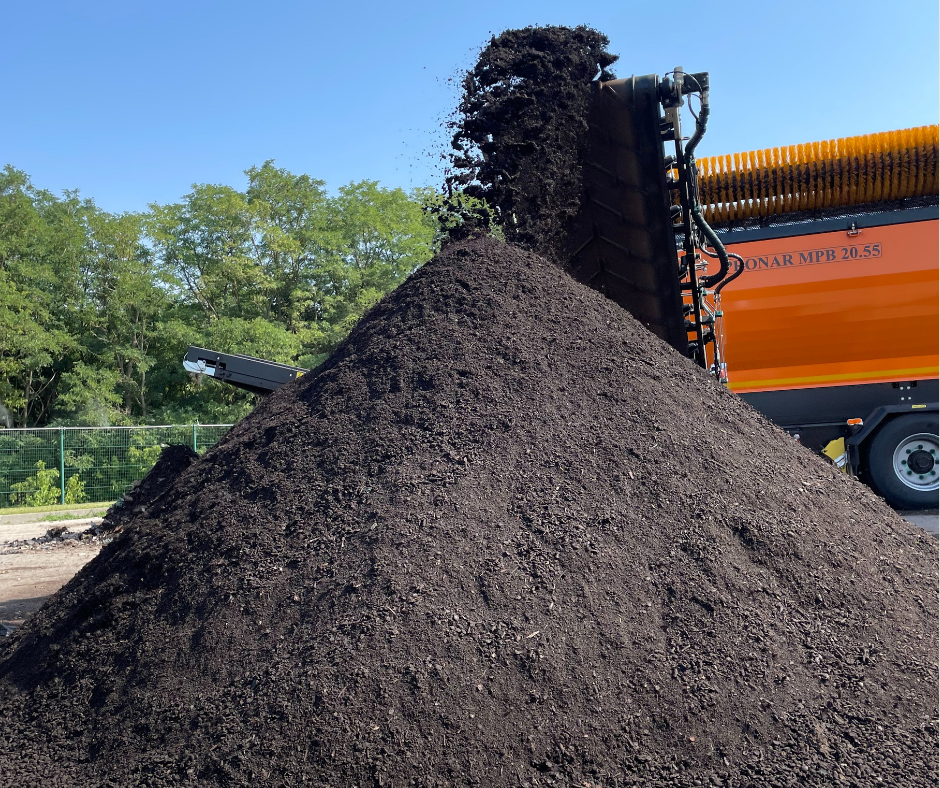 Rudenį kompostu praturtinta dirva pavasarį bus derlingesnė