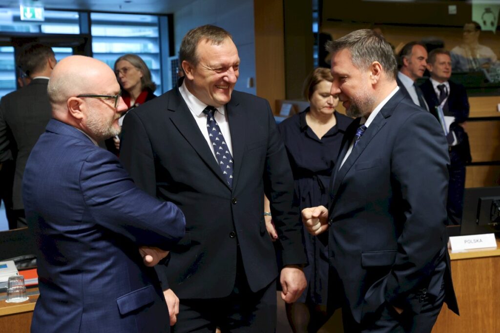 Lietuva palaiko griežtesnius migracijos, vizų ir saugumo sprendimus ES lygmeniu