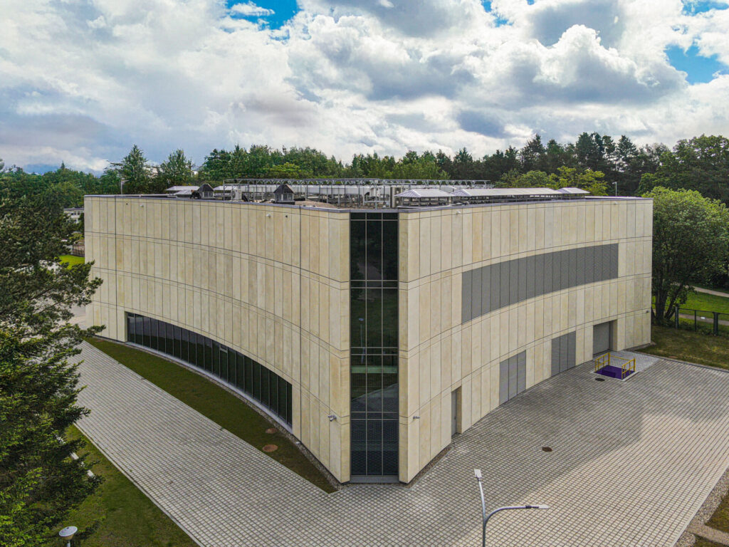 Telecentras pradeda DI gamyklos įrengimo projektą