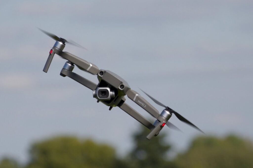 Už ribojamojoje geografinėje zonoje pakeltus dronus gresia baudos