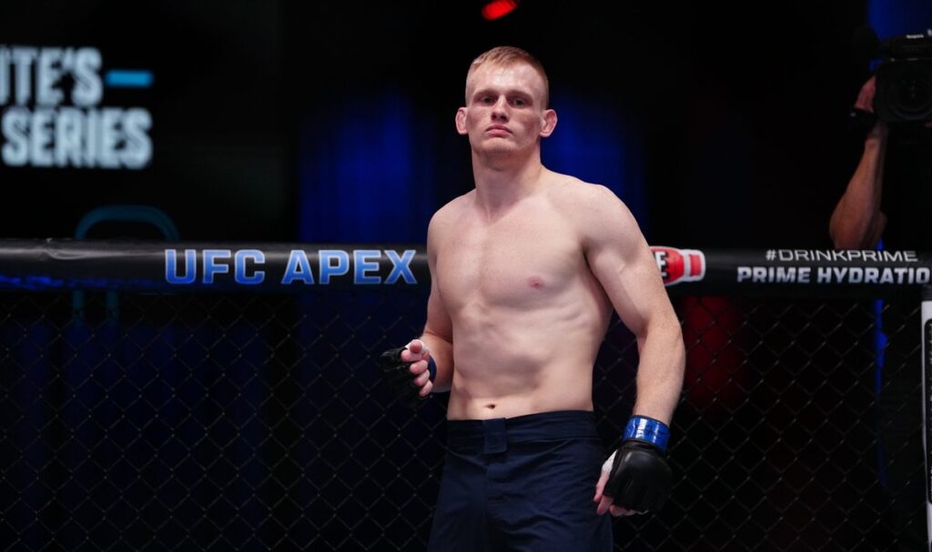 „Factory Fight Night“: kovų vakaras apleistame fabrike Kaune Matas Kondratavičius