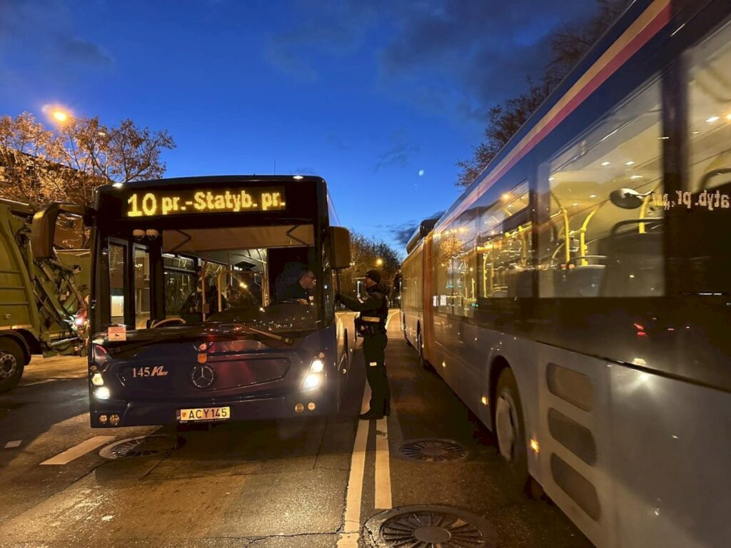 Padidinto pavojaus transporto kontrolė: neblaivūs vairuotojai ir dažniausi pažeidimai