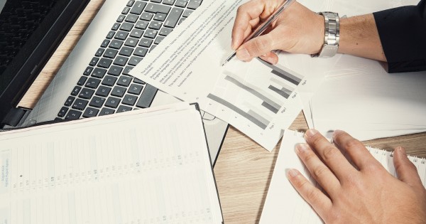 2025 m. spalio mėn. toliau didėjo indėliai ir kreditavimas