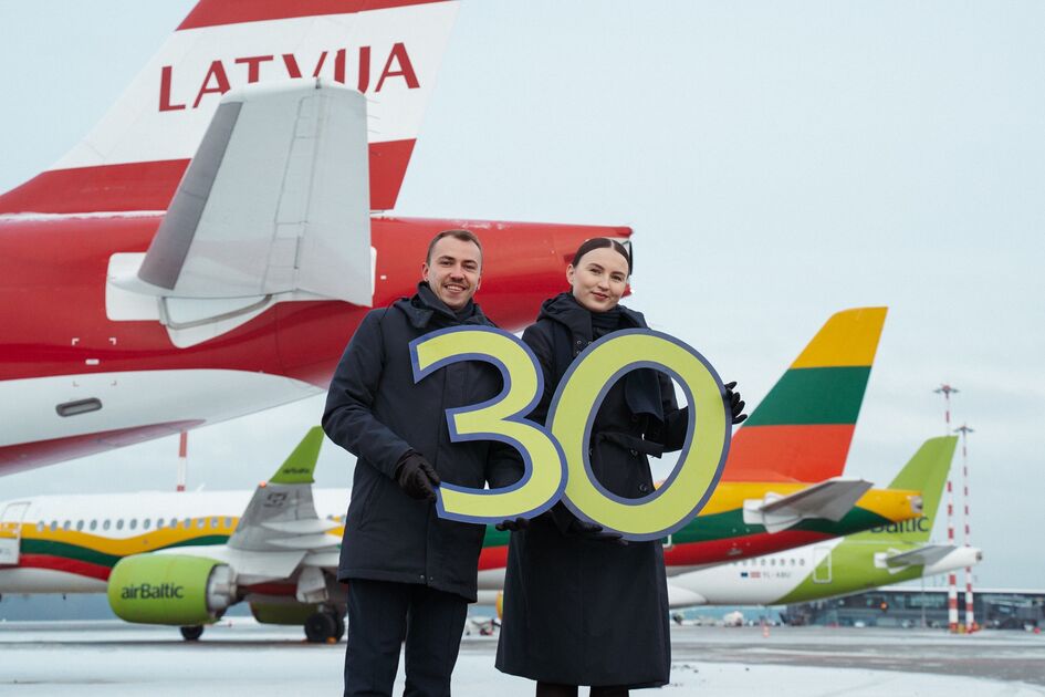 „airBaltic“ mini 30 metų sukaktį nuo pirmojo skrydžio tarp Vilniaus ir Rygos