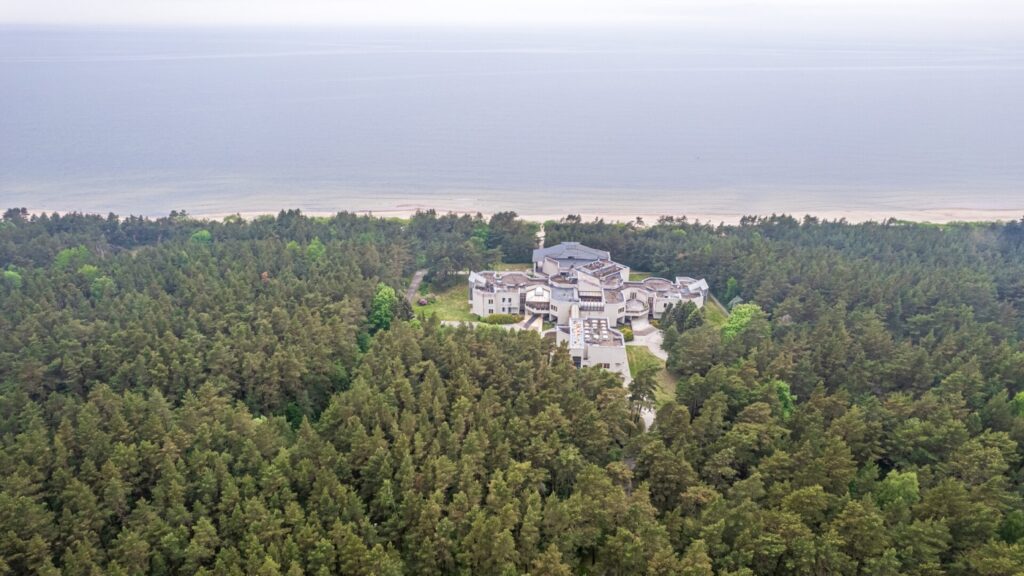 Palangos savivaldybė pasirašė koncesijos sutartį dėl vilos „Auska“ vystymo