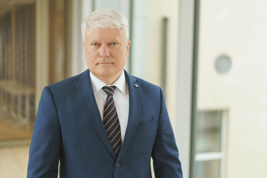 Šaltis sukaustė Lietuvą: draudikai sulaukė šimtų pagalbos prašymų dėl neužsivedančių automobilių