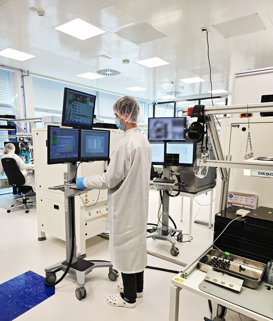 UAB „Brolis semiconductors“ plečia gamybos pajėgumus reaguodama į augančius Europos saugumo poreikius