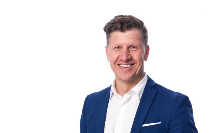 Seimo narys siūlo griežtinti priemones alimentų nemokantiems tėvams Darius Razmislevicius