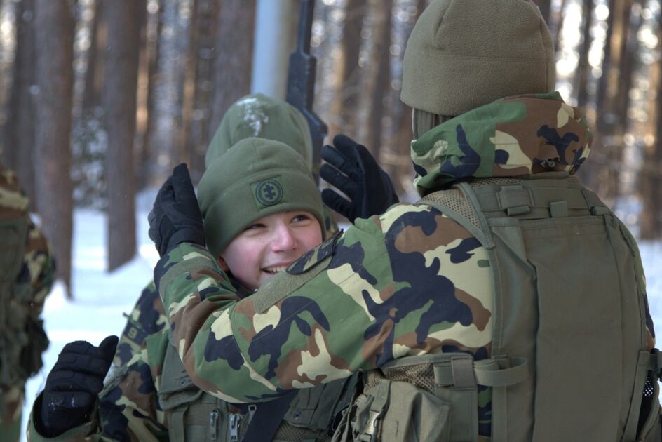 Tūkstantis jaunuolių atostogauja su Lietuvos šaulių sąjunga