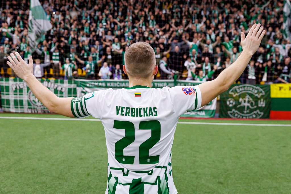 TOPLYGOS 4-ojo turo apžvalga: lyderių pergalės ir įspūdingi įvarčiai