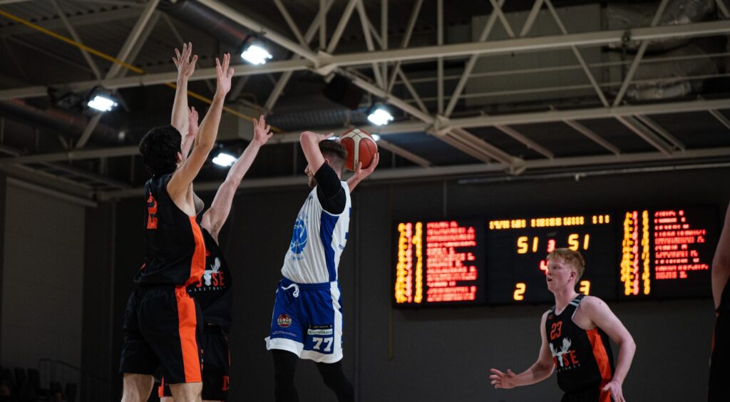 LCC Tarptautinis universitetas RKL A divizione palaužė VDU