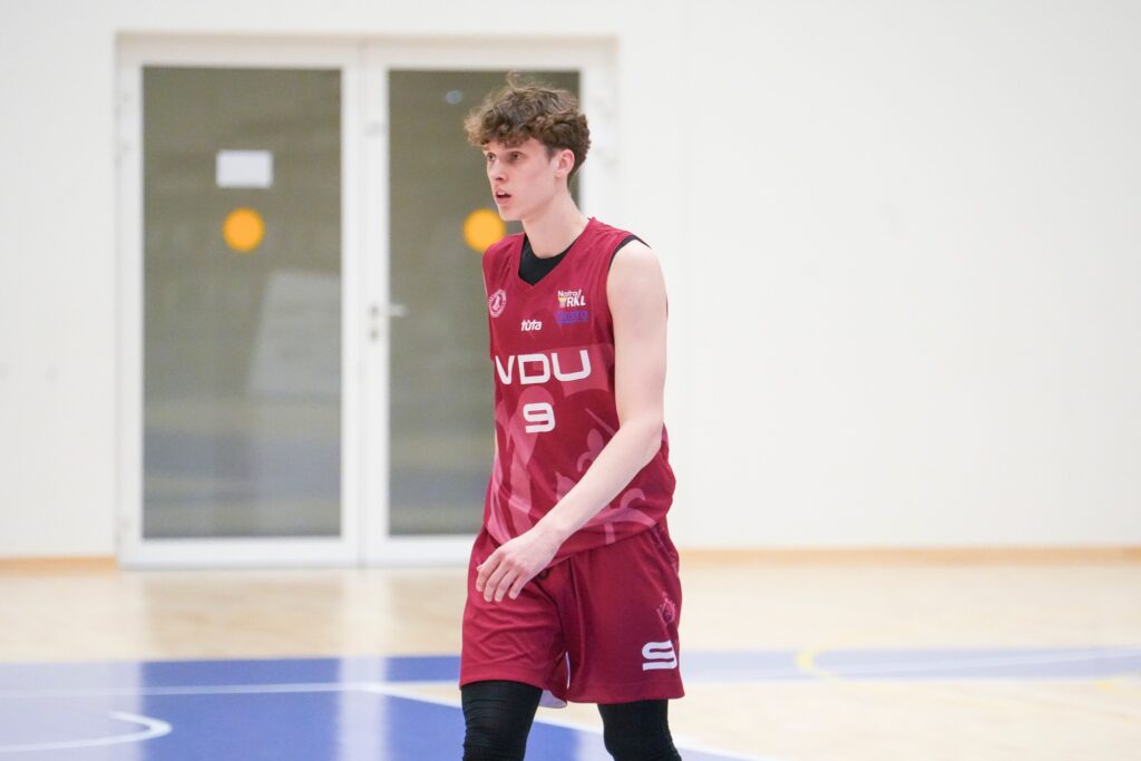 VDU išsiveržė į priekį RKL ketvirtfinalio serijoje