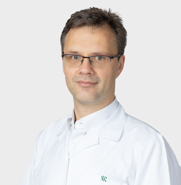 Klubo sąnario endoprotezavimas: kada būtina ir ko tikėtis?